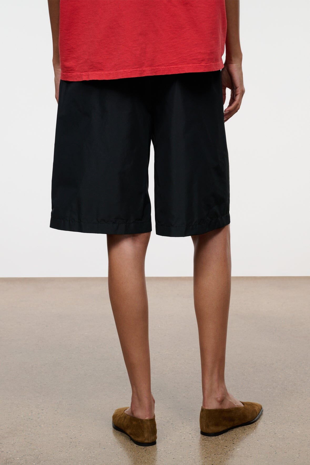 MATEO BERMUDA SHORT | BLACK